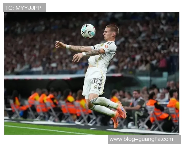 马斯坦托诺自评不及梅西但不认同是皇马最差引援 马斯坦托诺自评不及梅西但不认同是皇马最差引援